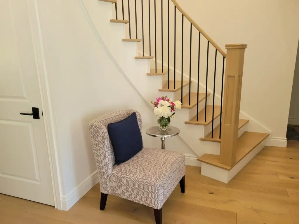 Iron Spindles: Plain Square Spindle w/o Shoes